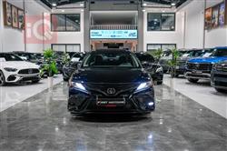 تۆیۆتا کامری